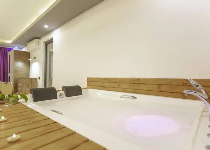 Islamlar Village 1 Bedroom 1613 *