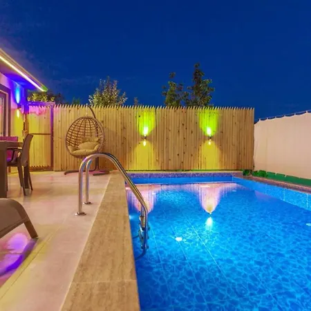 Islamlar Village 1 Bedroom 1613 Villa